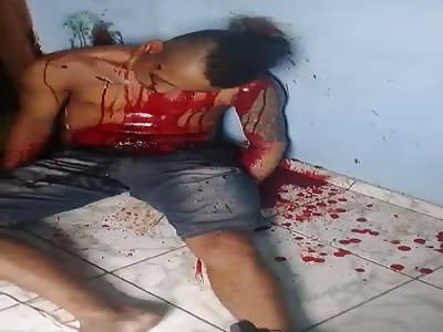 EX DETENT COVERED WITH BLOOD