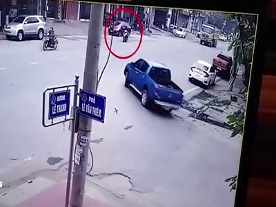 THE DANGEROUS RED CIRCLE ATTACKS AGAIN