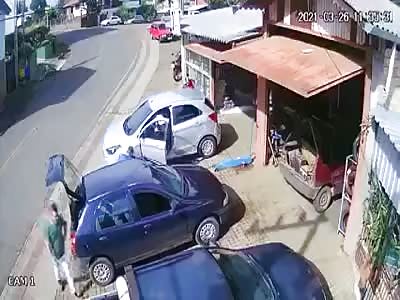 TRUCK LOADED WITH CHICKEN SHIT OVERTURNS