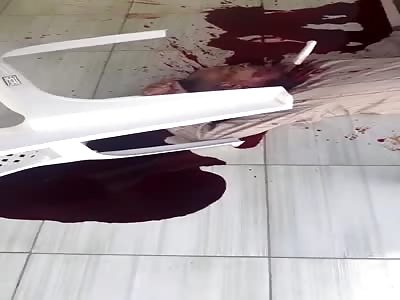 SHORT VIDEO SHOWS MAN STABBED ON NECK