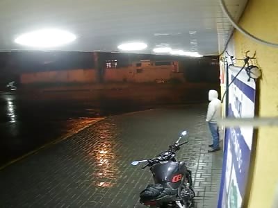 WTF!!! DUDE SMASHED AGAINST THE WALL BY CAR 