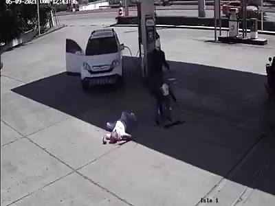 MAN MURDERED IN A GAS STATION