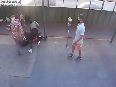 POLICEWOMAN BEING BEATEN BY MAN