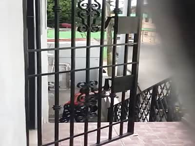 PLEASE, AVOID TO JERK OFF IN OTHER HOMES