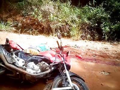 MAN BURST HEAD WITH SHOTGUN BLAST