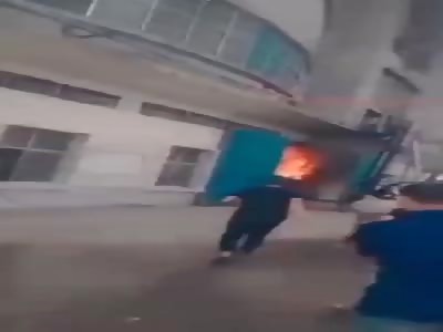 SHOCKING SCENES OF BURNING BUILDING