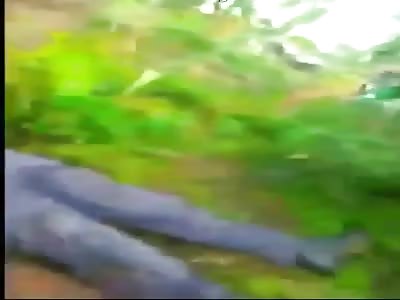 GUERRILLAS KILL COPS IN THE JUNGLE