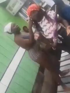 BLACK WOMAN STABBED BY ANOTHER WHILE FIGHTING IN SEWAGE