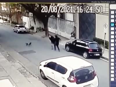 LAWYER BEING KILLED IN BROAD DAY LIGHT