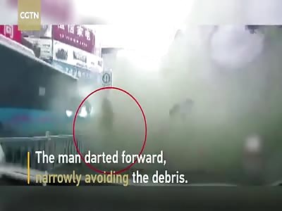 Man miraculously escapes scaffold collapse