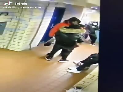 Asian Delivery Guy Shoots Black Robber