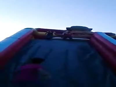 Do not let you child plays alone in the park !