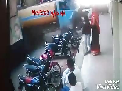 Horrible truck without brakes crushes motorcycle