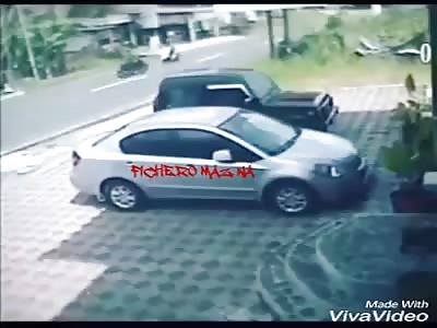 Motorcyclist dies when crashing with car