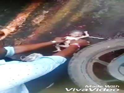 PREGNANT WOMAN IS CRUSHED BY TRUCK AND FETUS ON THE ROAD! (2)