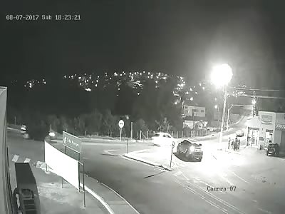 Police looking for Land rover who got involved in a motorcycle accident in Varginha