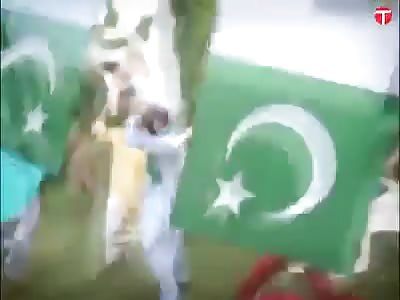 The parties at my house always end up like this !!