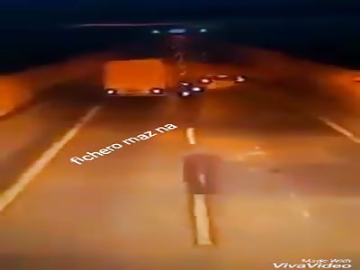 ACCIDENT: car coils motorcyclist