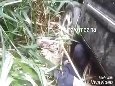 ACCIDENT: man falls under his car in an accident