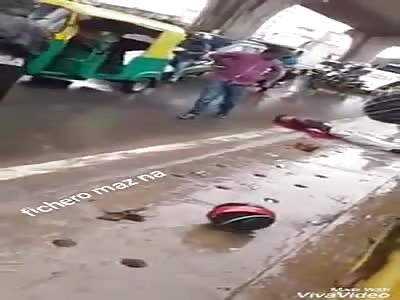 ACCIDENT: motorcyclist is wound up in avenue