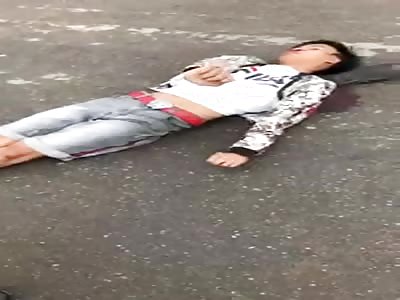 MEN SUFFERING THE STRIKES OF THE ACCIDENT