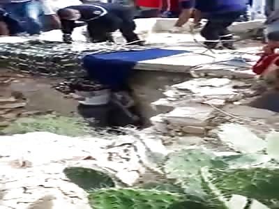 WOMAN REMOVES LIFE IN THE NOPALERA