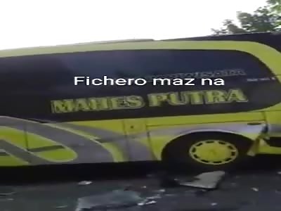 TERRIBLE BUS ACCIDENT AGAINST MOTORCYCLIST