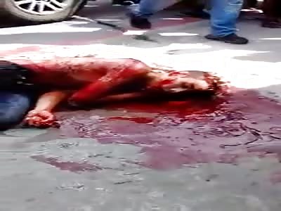 WOMAN BLOODS AND MAKES POSSESS FOR THE CHAMBER WITH FINGER