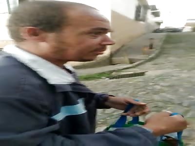 MAN STOPS CEMETERY REMAINS OF CADÃVER