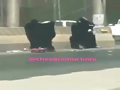 WTF WOMEN FIGHT ON THE ROAD AND THE DAUGHTER BY THE SOILS