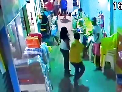 Homosexual Man is Stabbed to Death by Thug with a Butcher Knife