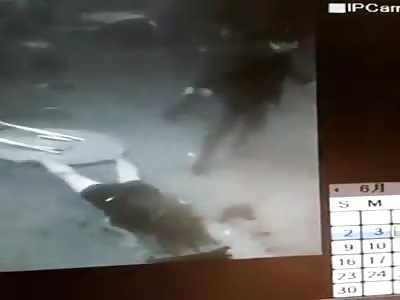 Man Kills his GF by Smashing Head to Shit with Meat Cleaver