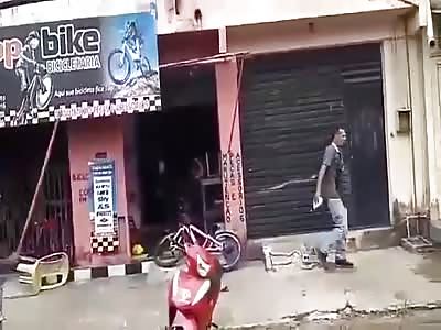 Man stabbed by thief in robbery