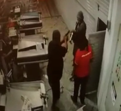 Security Guard Fatally Shoots Armed Robber