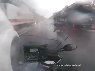 ACCIDENT OF MOTORCYCLISTS