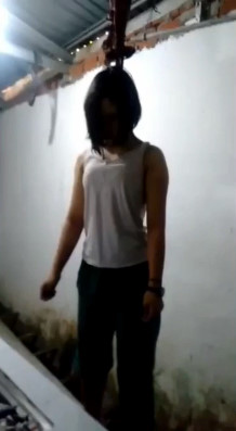 Depressed Filipino Girl Hangs Herself