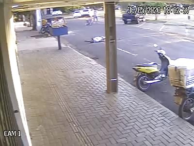 Man Gets Gunned Down And Left To Bleed Out In Broad Daylight