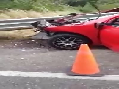 Bad accidente..Entire Family Hit a Guardrail....Its Bad 