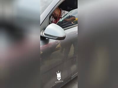 BRUTAL GUN DOWN IN TRAFFIC 