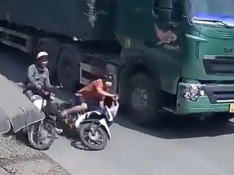 From Moped Rider To Road Kill