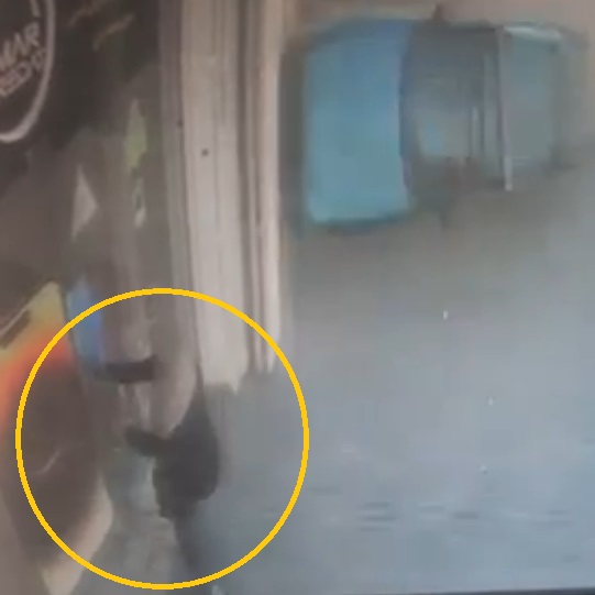 Speeding Car Kills Shocked Woman On Spot