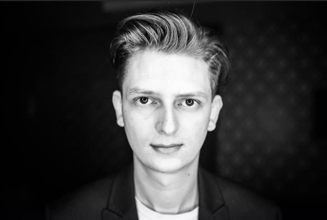 Polish YouTuber Jumps To His Death