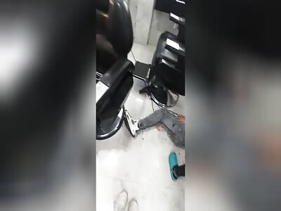 BARBER SHOT DEAD AT WORK IN ECUADOR (AFTERMATH)