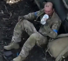 Ukrainian drone drops medical supplies...