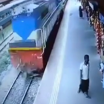 He Decides To End His Useless Life The Brutal Way 