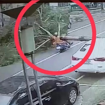 Final Destination Is Real - Confirmed By This Biker