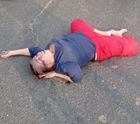 Woman Kills Herself By Jumping off an Overpass on the Busy Road (Full)