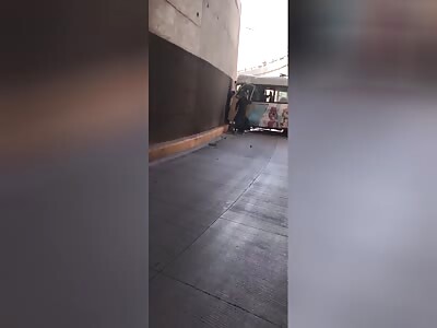 Driver crushed by his bus | Honduras