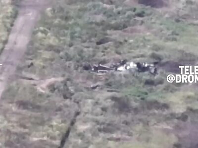 Ukrop Gun Emplacement and crew Hit By FPV 