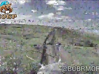 FPV Drone Hunts Ukro Vehicle